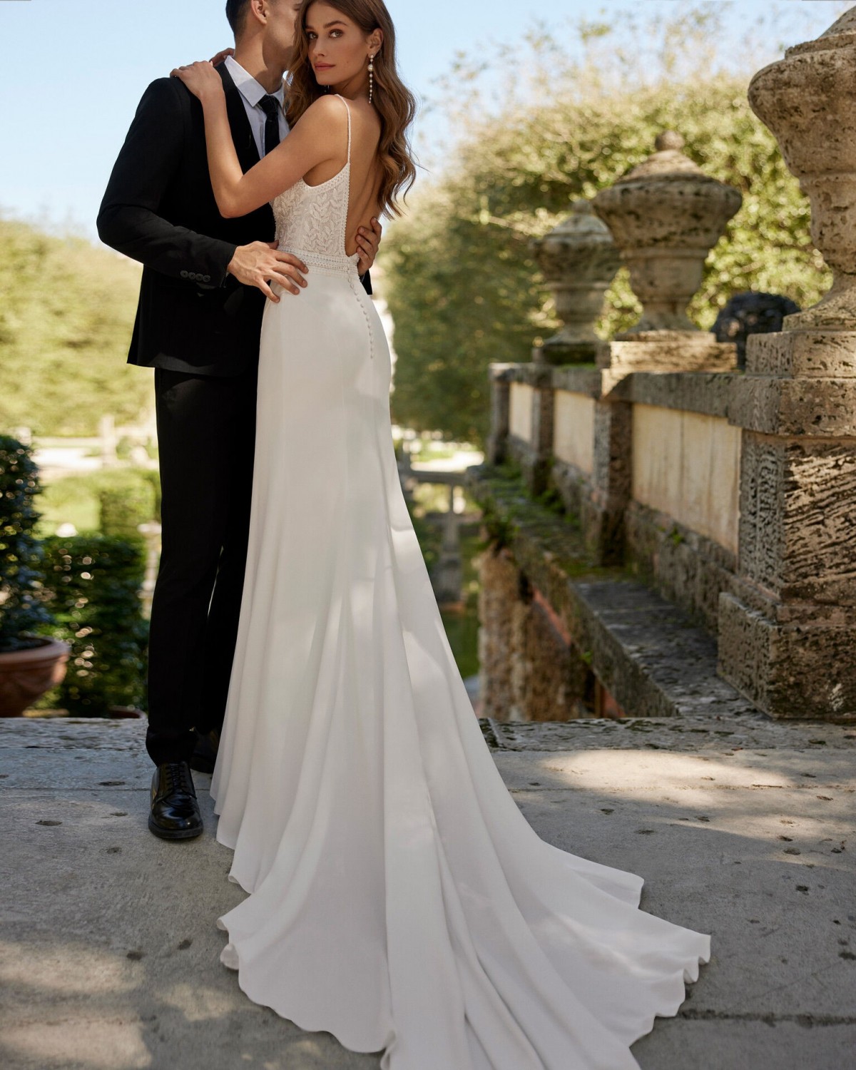 abito da sposa Collezione 2024 SATELL - Aire Barcelona