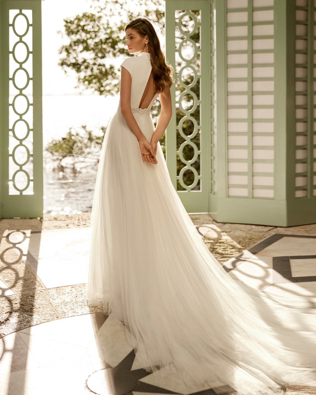 abito da sposa Collezione 2024 SILOC - Aire Barcelona