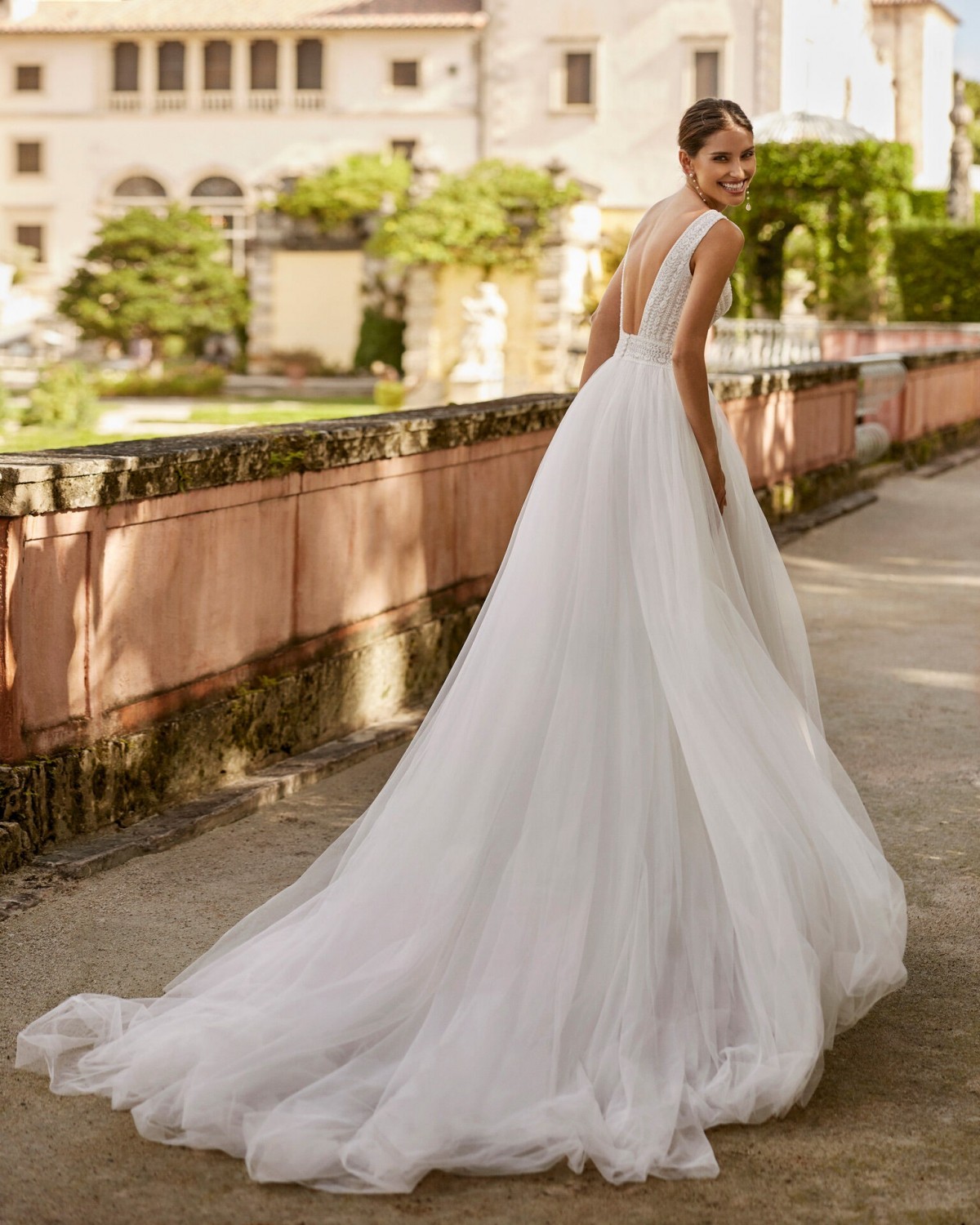 abito da sposa Collezione 2024 SINA - Aire Barcelona