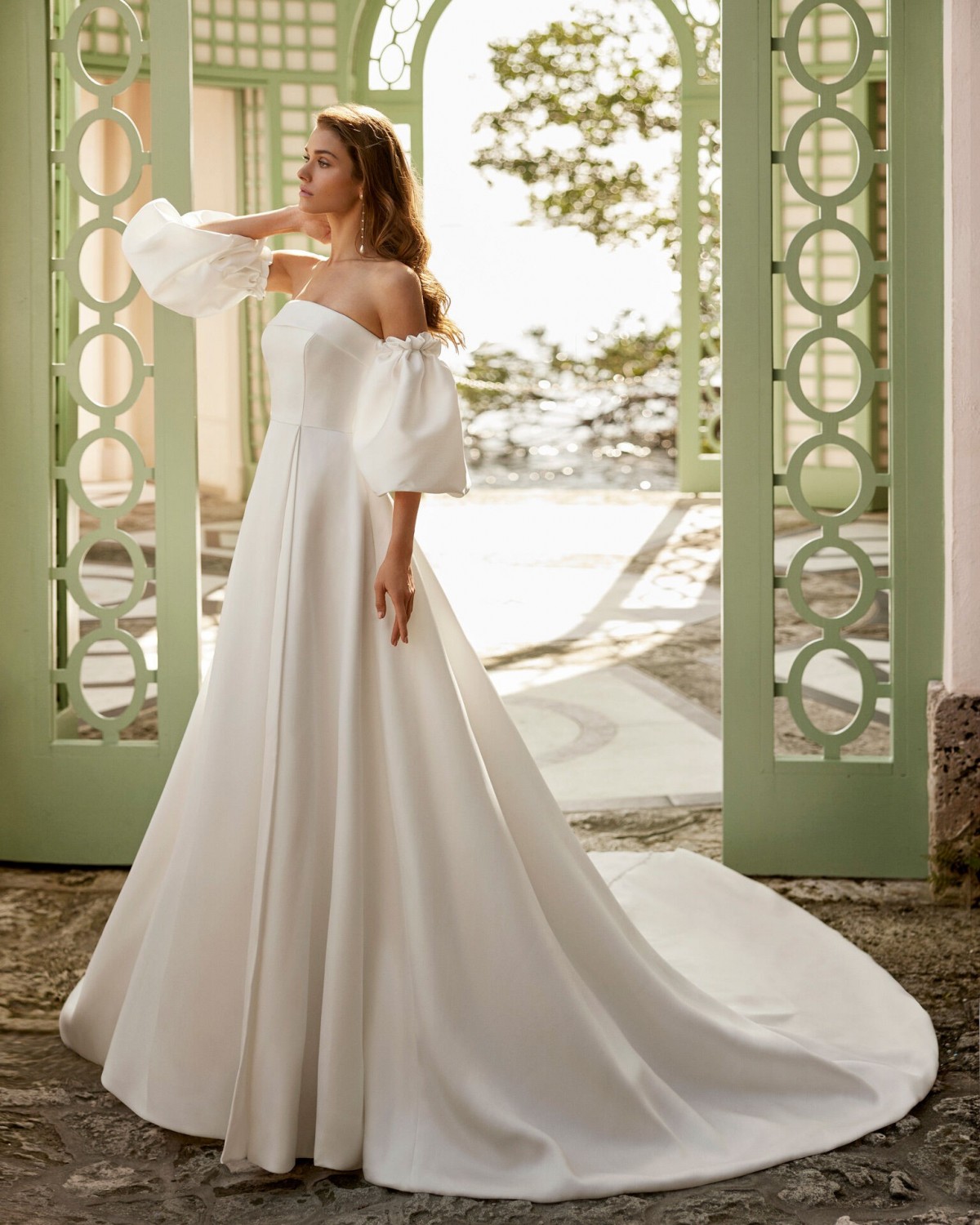 abito da sposa Collezione 2024 SONIA - Aire Barcelona