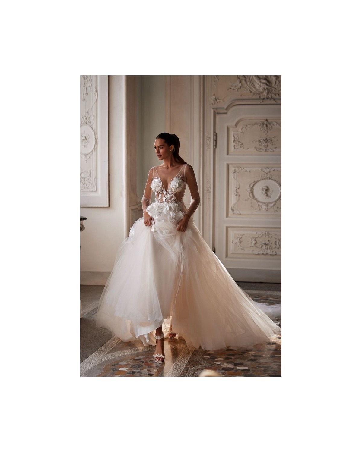 abito da sposa Collezione 2024 Burgundia - Stars in White