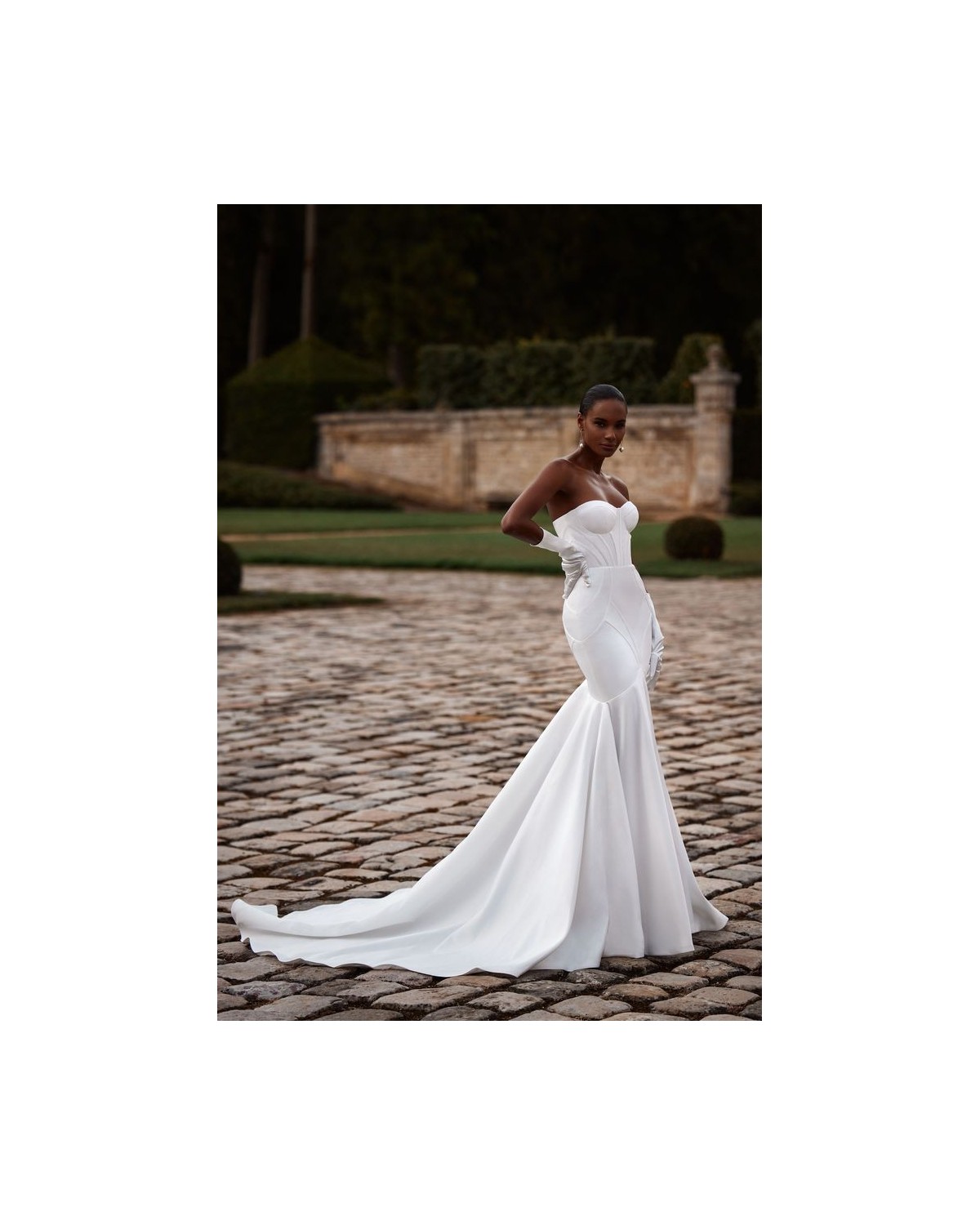 abito da sposa Collezione 2024 Enigma - Stars in White