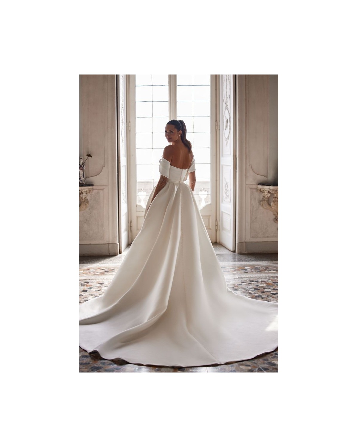 abito da sposa Collezione 2024 Eridana - Stars in White