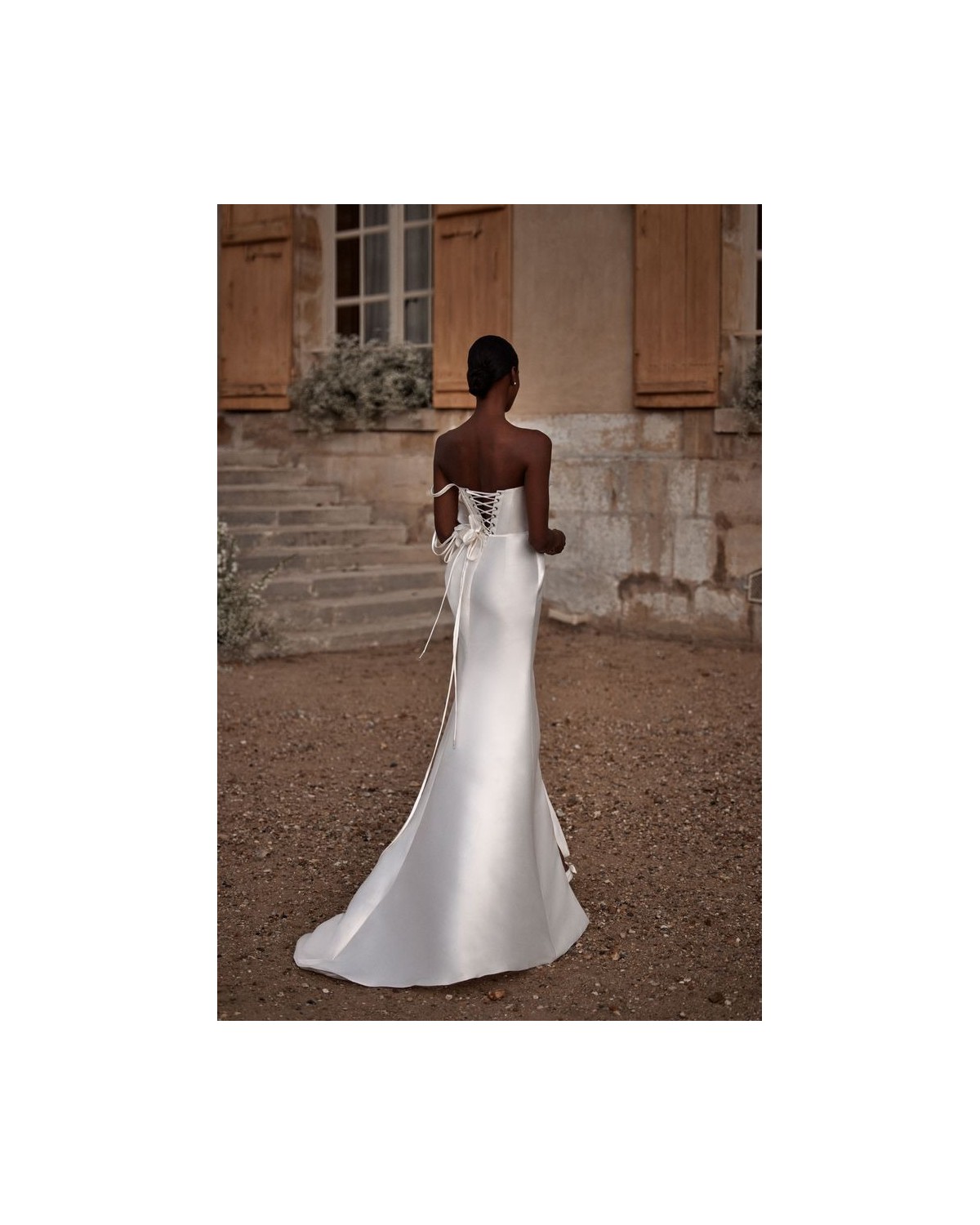 abito da sposa Collezione 2024 Etia - Stars in White